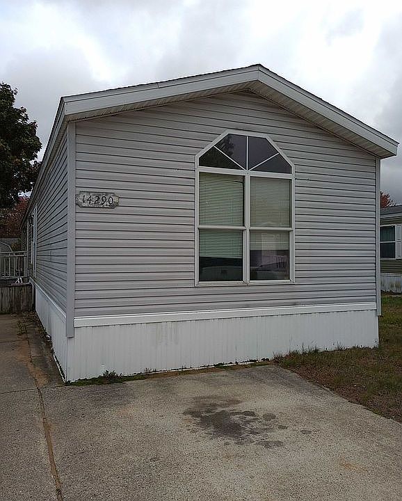 1st image of 14290 Winding Creek Ln