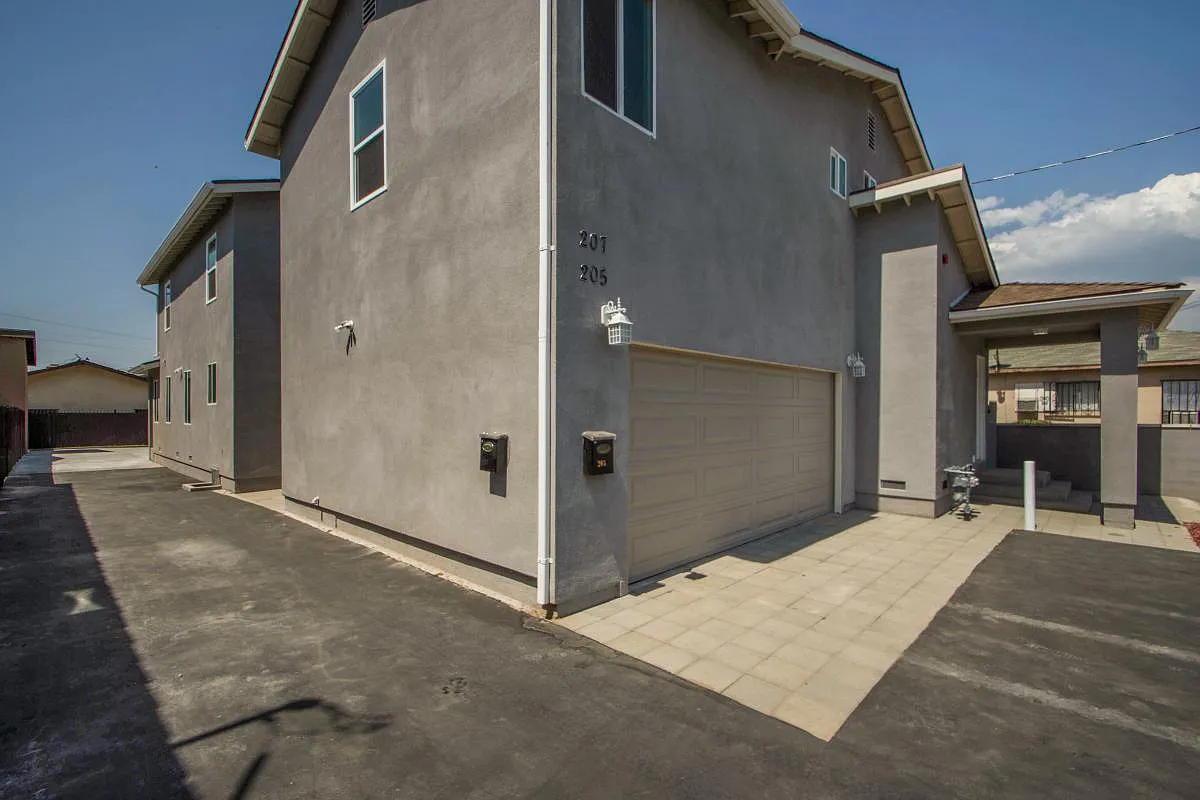 4 bed, 1600 sqft, $5,500 — Photo 4