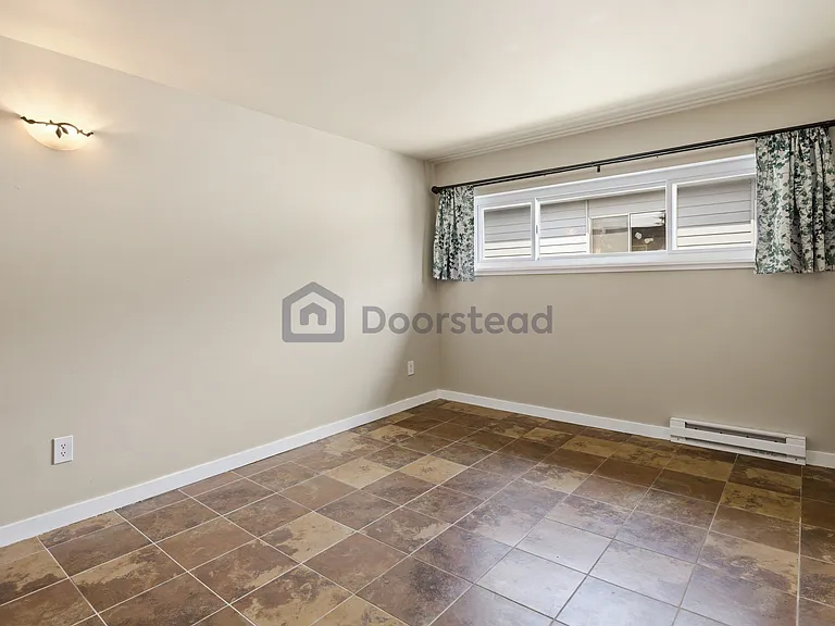 11515 Greenwood Ave N #B — Photo 22