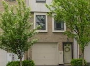 2331 Old Greentree Rd, Carnegie, PA 15106