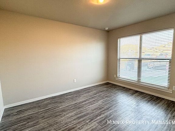 2nd image of 1914 Langford Ave #B