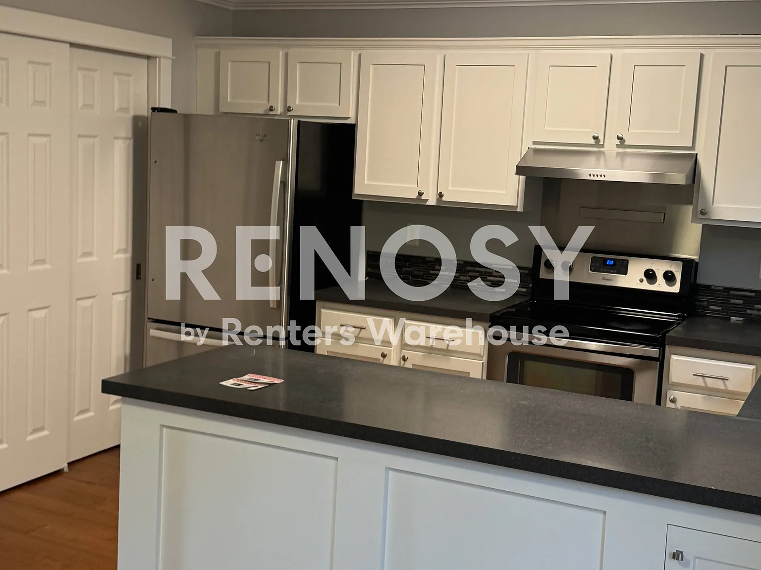 Available NOW - Charming 3 BR 1.5 bath — Photo 3