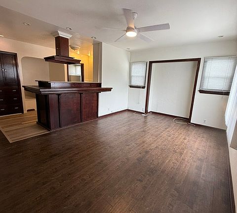 2nd image of 1567 Ravenna Ave #1567