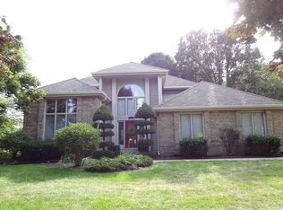 N33W23655 Fieldside Rd, Pewaukee, WI 53072