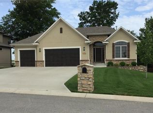 1232 Vivian Dr, Warrensburg, MO 64093