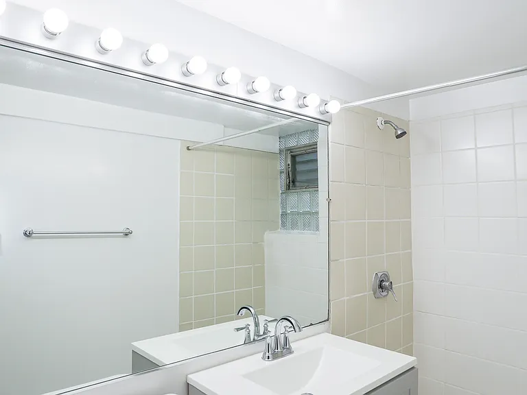 1340 W Foster Ave #GW — Photo 8