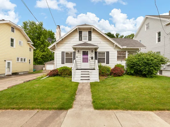 218 N Wisner St, Jackson, MI 49202