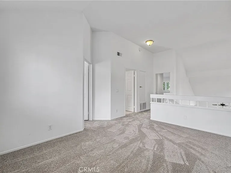 64 Willowood — Photo 18