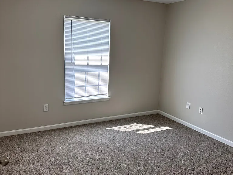 Upstairs 1-Bedroom - Bedroom