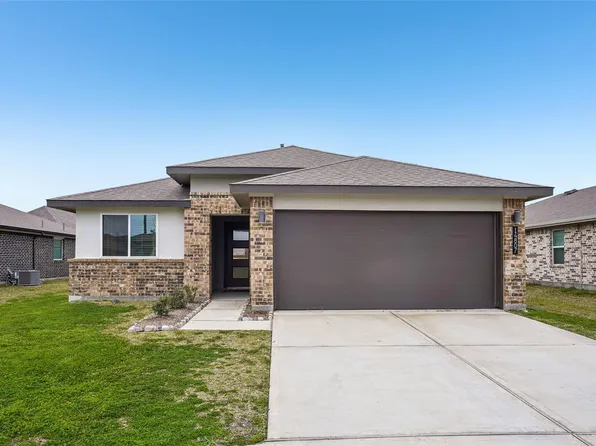 14807 Cold Water Dr, Baytown, TX 77523