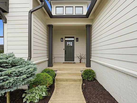5th image of 429 Chatham Hills Blvd