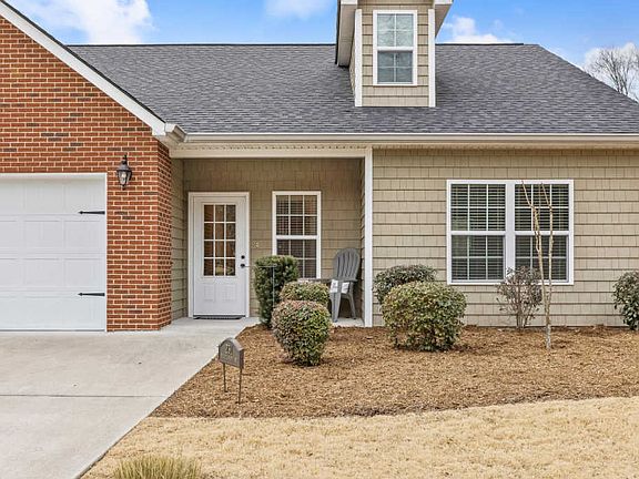 4th image of 231 Thistlewood Dr
