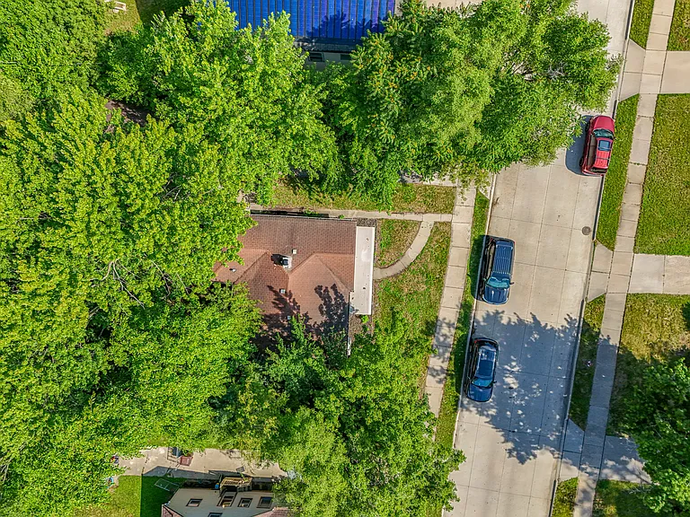 5228 Fletcher St — Photo 32