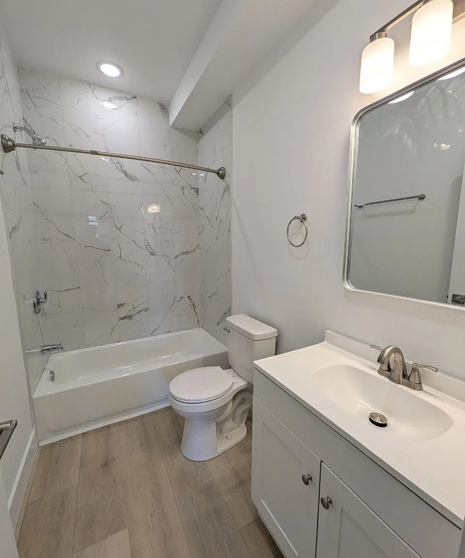 1 bed, $1,349 — Photo 2
