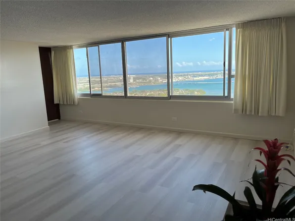 98-288 Kaonohi St APT 3802, Aiea, HI 96701