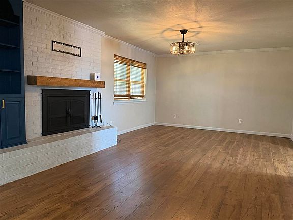 3rd image of 5307 NW Rotherwood Dr
