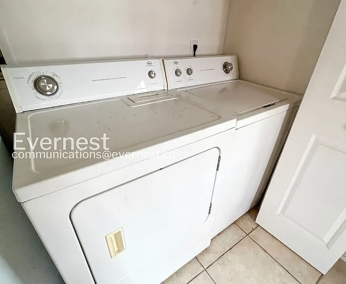 1304 Oakwood Ave — Photo 20