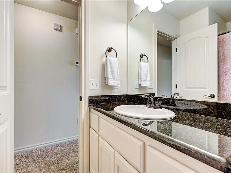 3009 Elmo Way — Photo 17