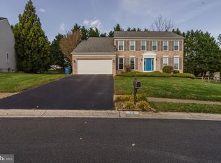 33 Hummingbird Ln, Newark, DE 19711