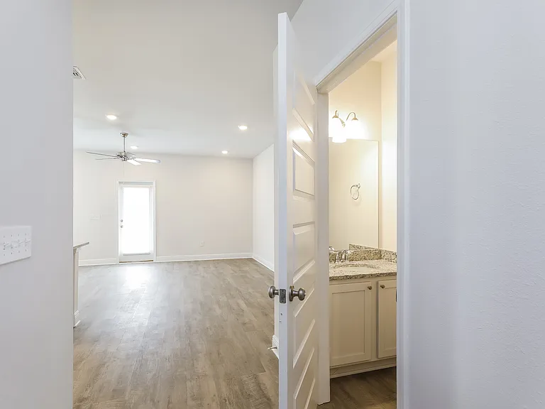 1656 Caleigh Ct — Photo 12