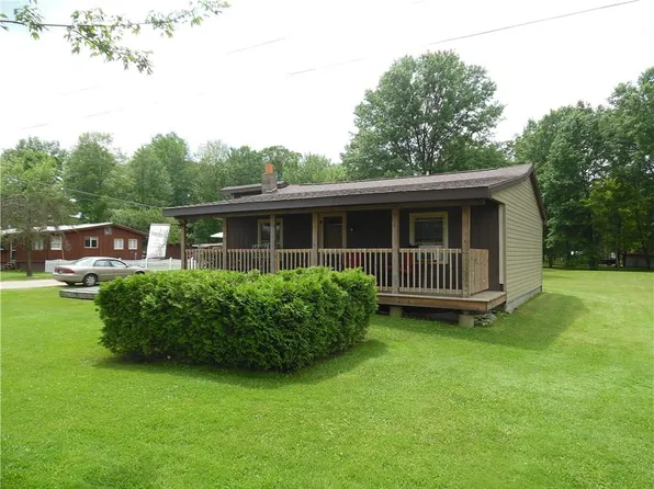 3272 S Center Rd, Linesville, PA 16424