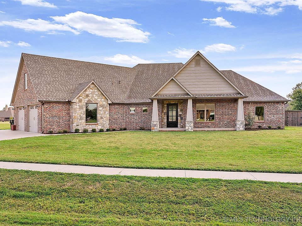 1st image of 19387 E Fieldstone Dr S