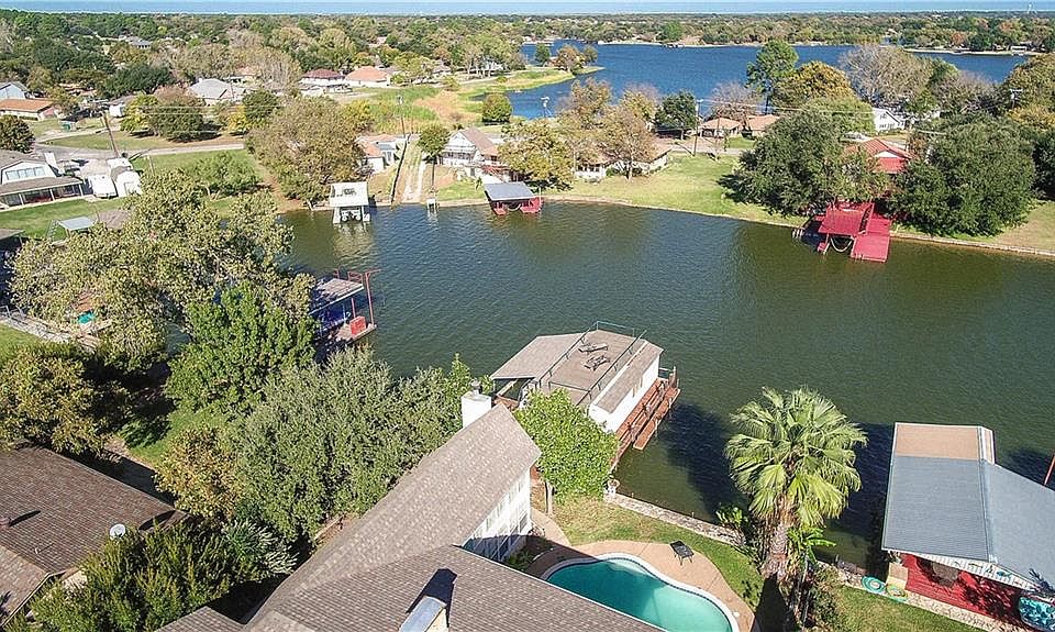 1st image of 4609 Marina Ct