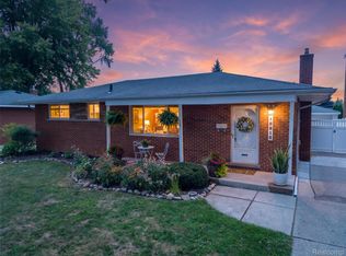 15512 Bainbridge St, Livonia, MI 48154