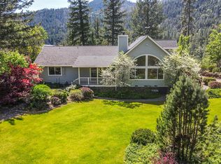 2051 Sky Ranch Rd, Junction City, CA 96048