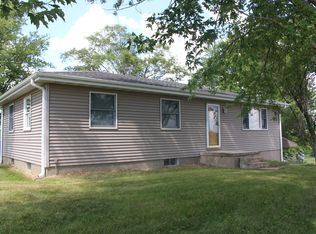47668 Hickory Rd, Oakland, IA 51560