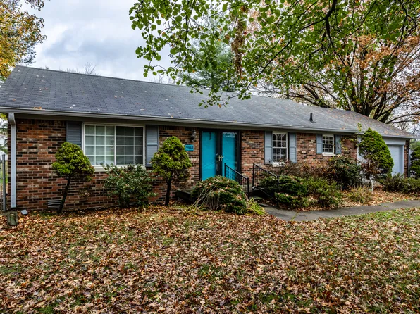 3948 Shadow Hill Ct, Greenwood, IN 46142