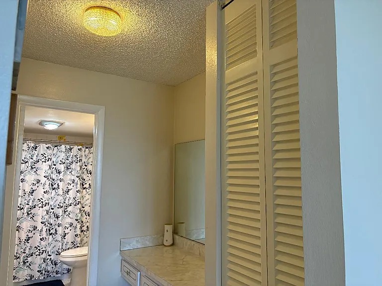 8900 Washington Blvd #409 — Photo 16
