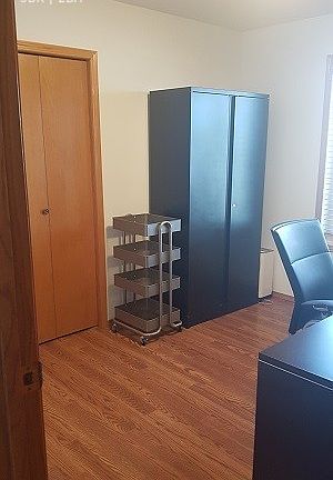 5th image of 234 Anna Cres #A