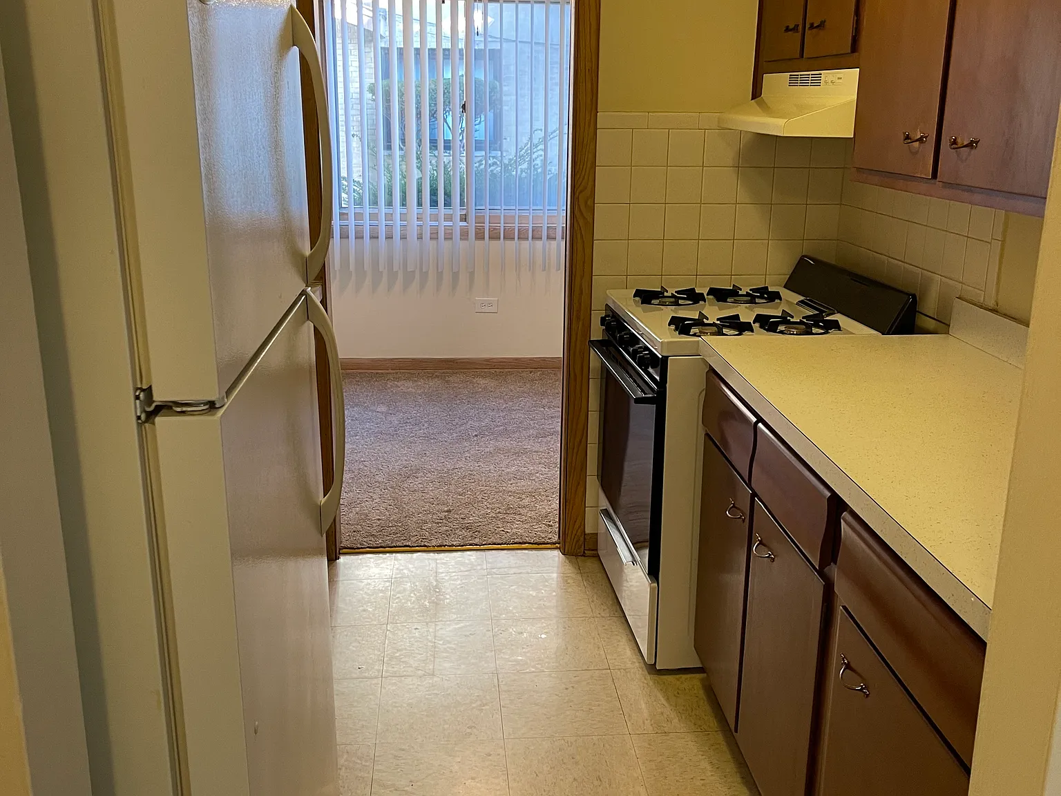 6129 W 64th Pl — Photo 2