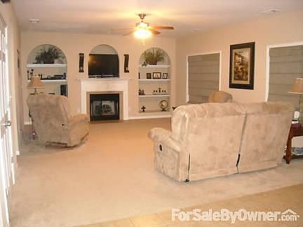 4th image of 945 Brookhaven Dr