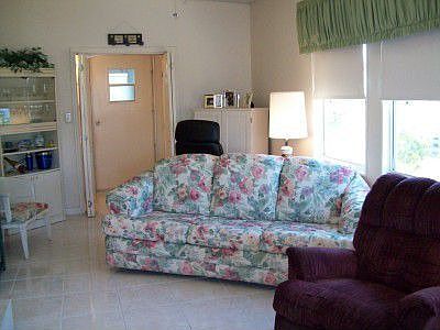 5th image of 718 Riverview Cir