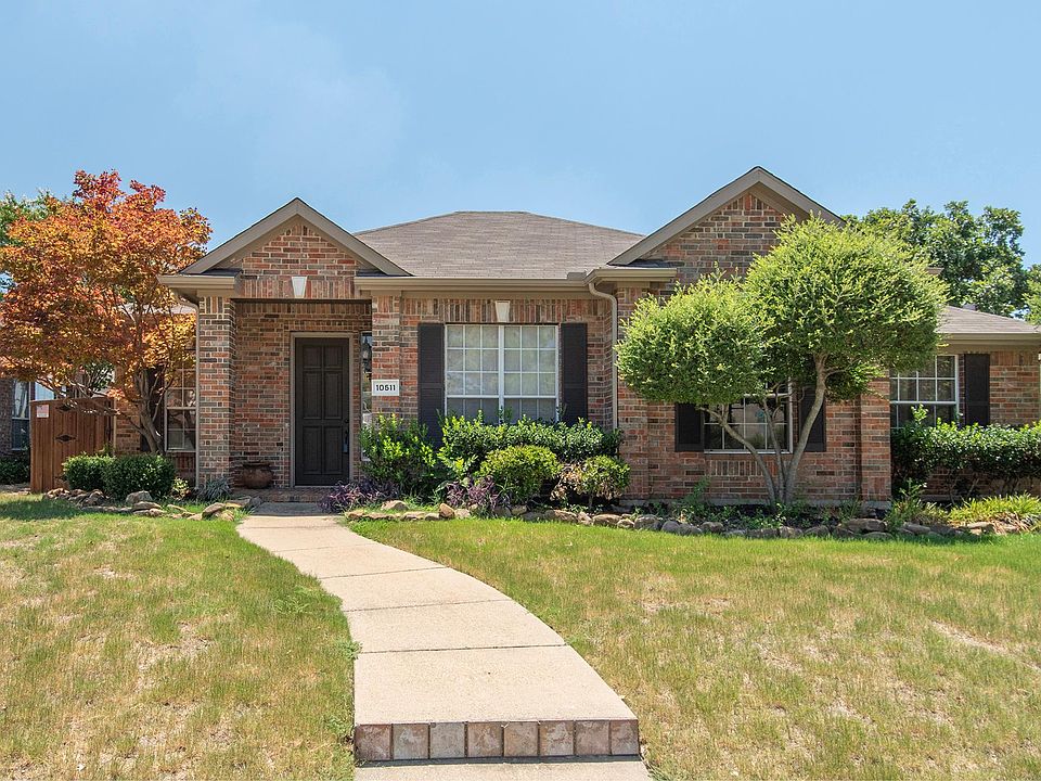 1st image of 10511 Camelot Dr