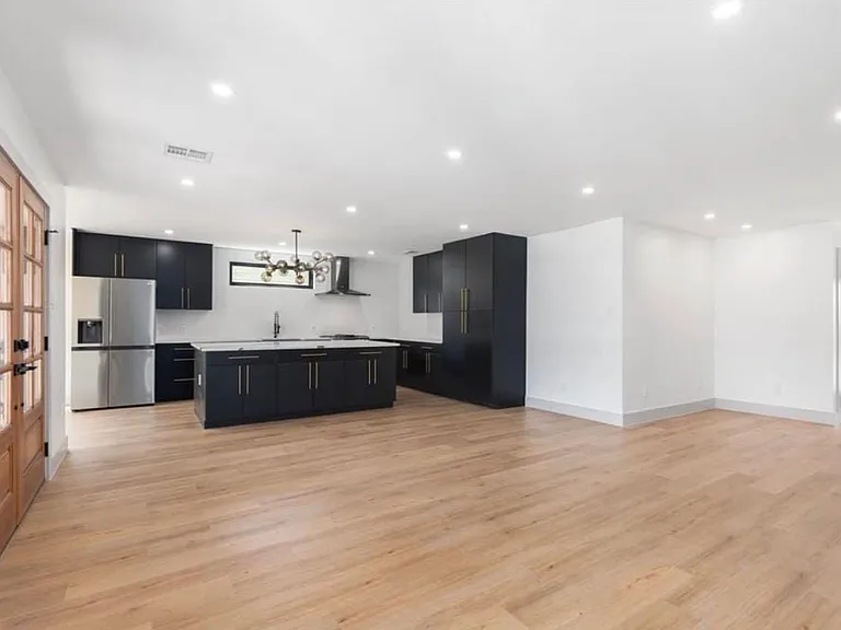 4927 Linnet Ln — Photo 15