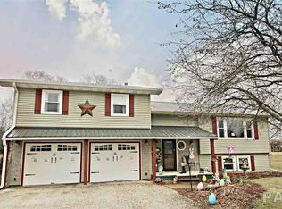 140 Canary Dr, Green Valley, IL
