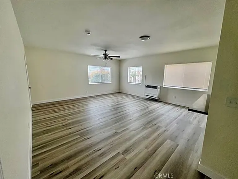 549 E 17th St #551 — Photo 2