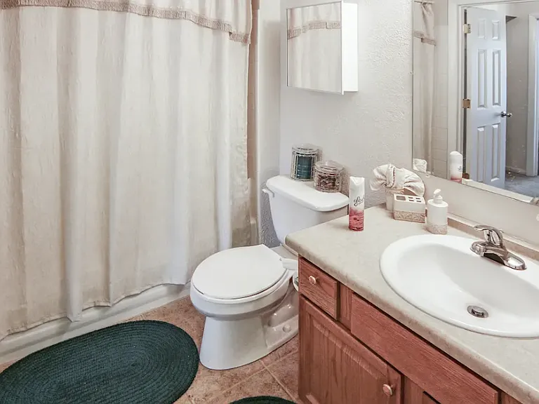 Walden Pond Condominiums — Photo 9