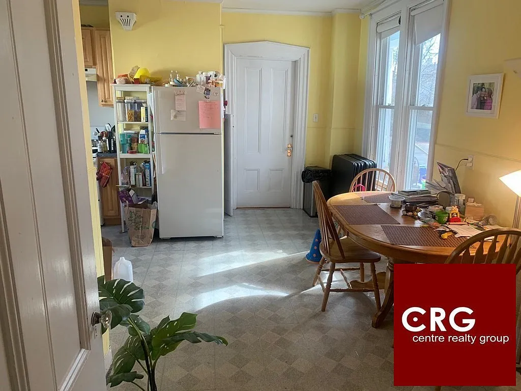 4 bed, 1.0 bath, $3,399 — Photo 3