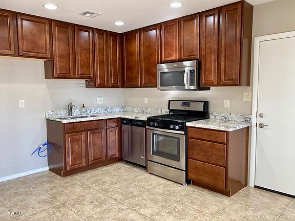 2nd image of 4428 E Glenrosa Ave