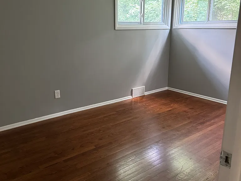 6995 Lahser Rd — Photo 8