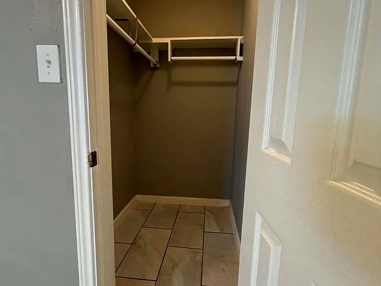1709 Avenue L #UP — Photo 12