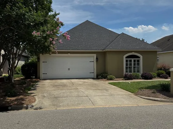 210 Stonegate Ln, Albany, GA 31721