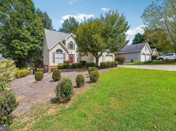 3496 Heatherwood Ct, Douglasville, GA 30135