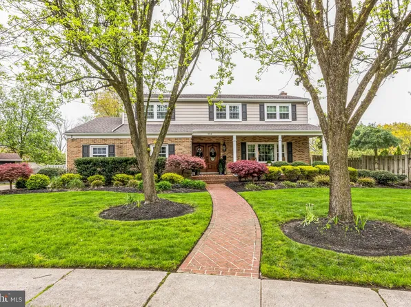 402 Echo Pl, Cherry Hill, NJ 08003