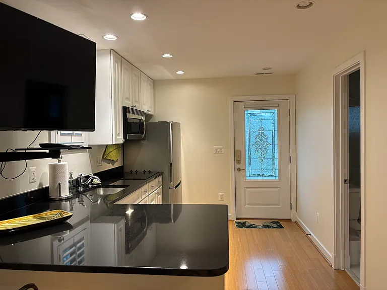 18 E Lake Dr #1 — Photo 8