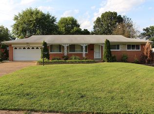 7315 Forest Haven Est, Saint Louis, MO 63123